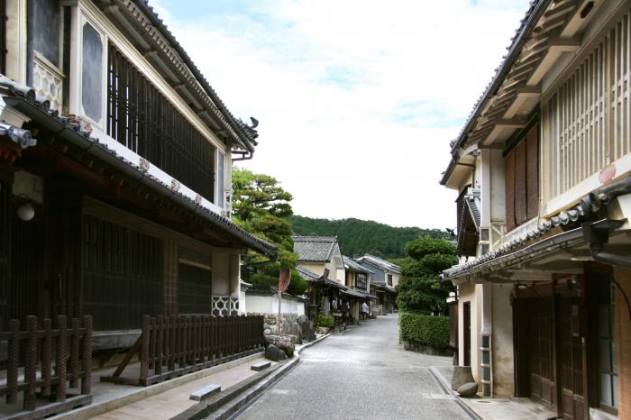 写真：八日市・護国の町並み